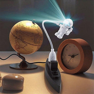 Astronaut LED USB