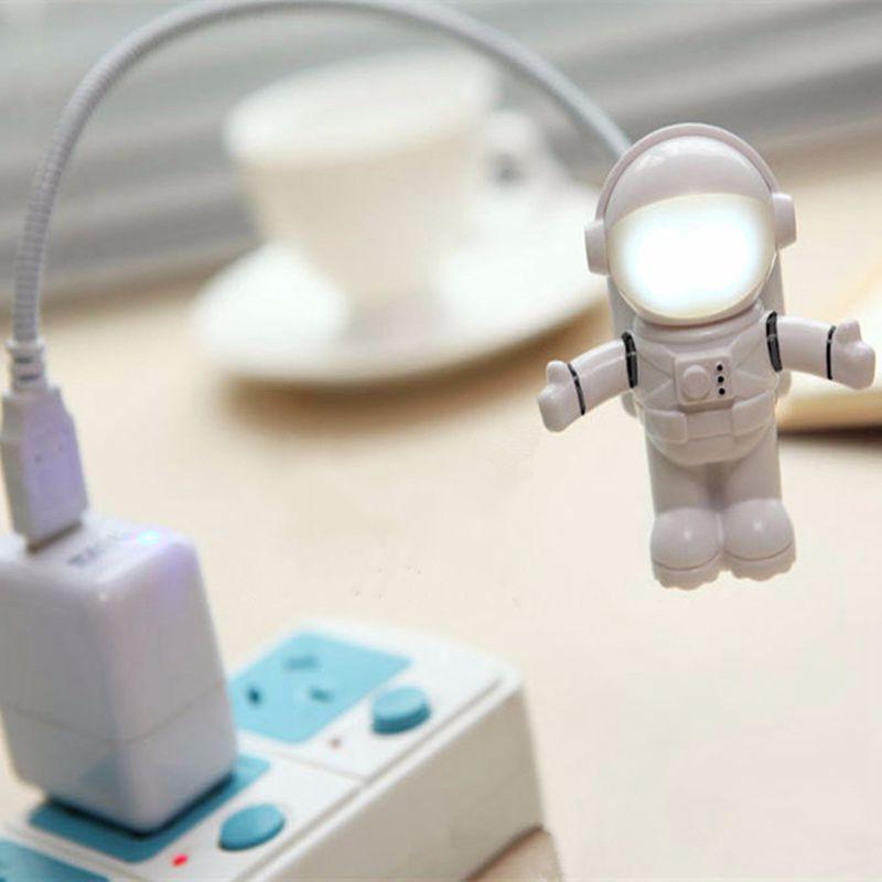 Astronaut LED USB