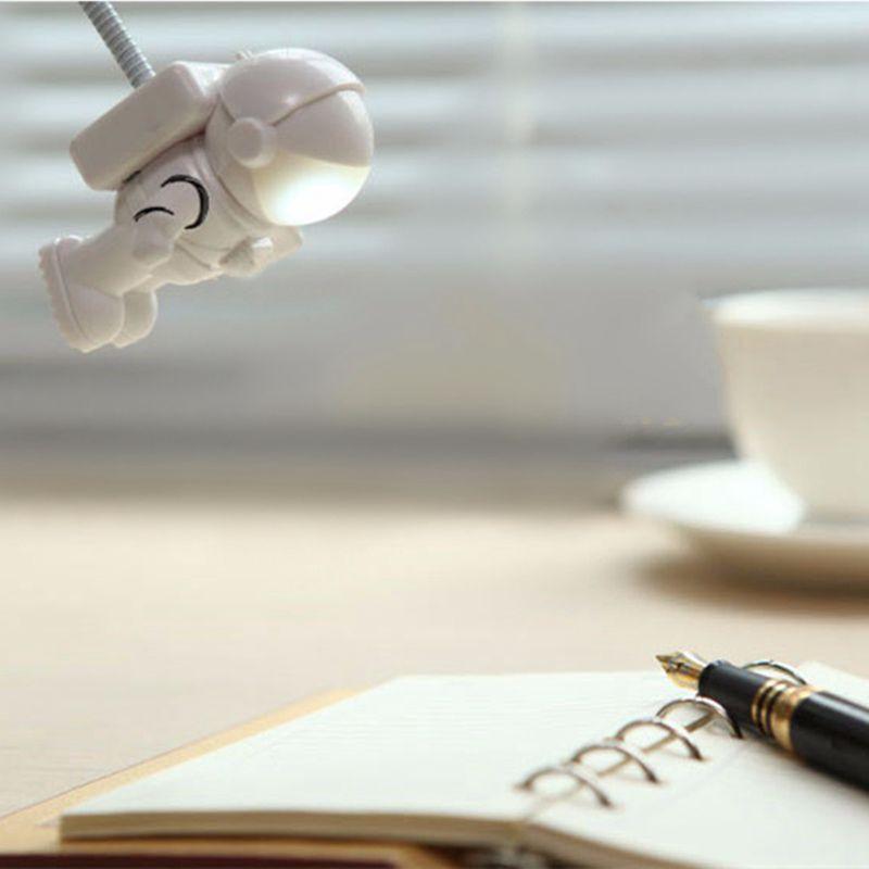 Astronaut LED USB