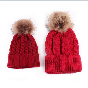 2Pcs/Pair  Family Matching Outfits  Mother and  Kid Baby Child Warm Winter Knit Beanie Fur Pom Hat Crochet Ski Cap