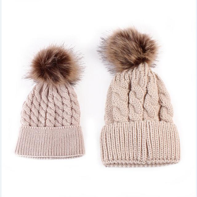 2Pcs/Pair  Family Matching Outfits  Mother and  Kid Baby Child Warm Winter Knit Beanie Fur Pom Hat Crochet Ski Cap