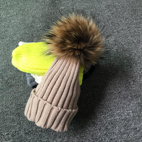 Winter Girls Boys Fur Pom Pom Beanies Hats Cotton Beanies Cap For Baby Lovely Winter Knitted Hats With Fur PomPom Hats Kids