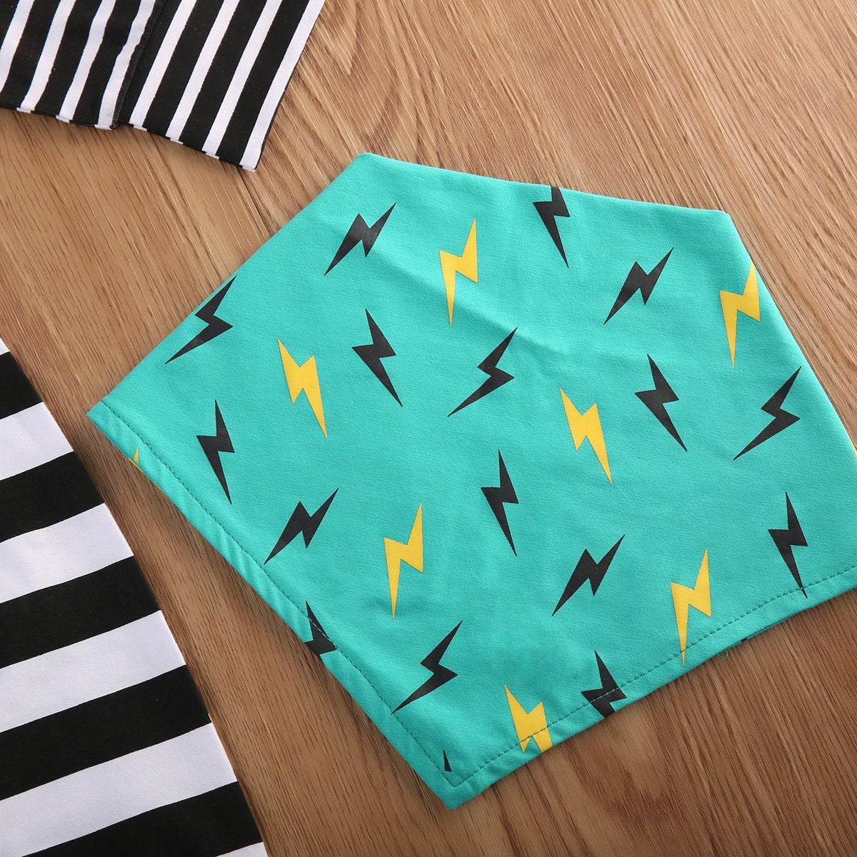 Stripes Pocket Set