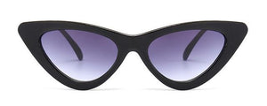 lunettes de soleil vintages et rétros yeux de chat noir