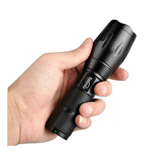 XM-L T6 LED Flashlight 5 Modes 4000 Lumens Battery + Charger + Clip